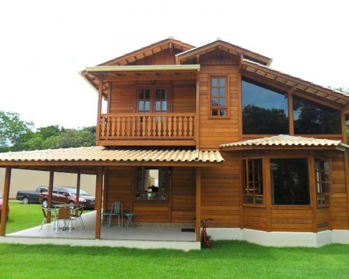 Duplex Casas Pré - Casas de Madeira – Modelo Alcobaça BA – 150,00 m²
