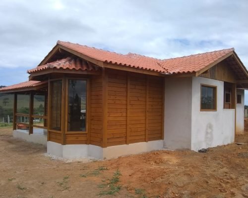 Casa de Madeira - Mogi das Cruzes-SP – 89 m²