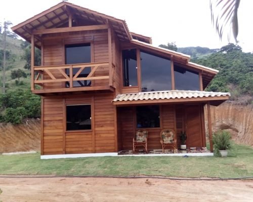 Casa de Madeira Duplex – Venda Nova do Imigrante ES – 93 m²